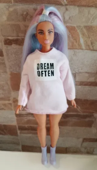 Barbie Curvy Unicornio