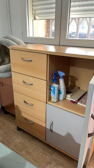 Cómoda / Aparador con cajones y puertas – buen est