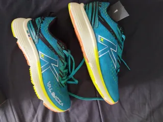 Zapatillas running Kelme Valencia