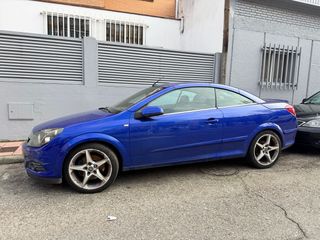 Opel Astra TwinTop 1.9 CDTI 150 CV