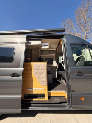 MAN TGE 4X4 3.180 CAMPERIZADA CON TODOS LOS LUJOS