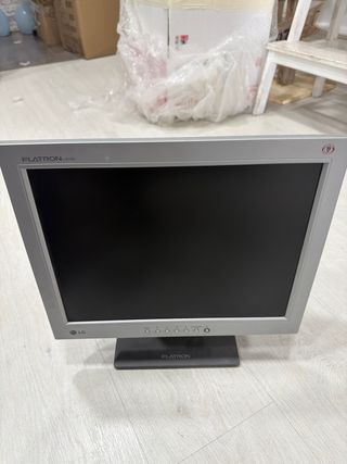 Monitor LG Flatron L1510S 15 Plata