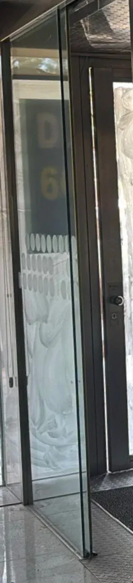 Puerta corredera de cristal usada