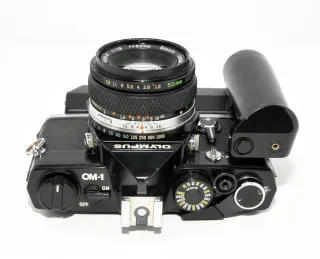 Cámara Olympus OM-1 + Zuiko 50MM 1.8 + GRIP