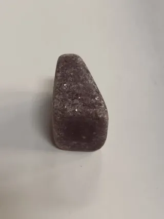 Corindone minerale semilavorato