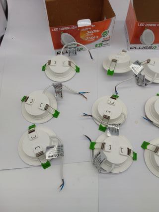 ALUSSO Downlight LED Empotrable, 5W IP44 Focos Interior 3000K Blanco Cálido, Ultradelgado 30mm, φ75-85mm, Ojos de Buey para Tech