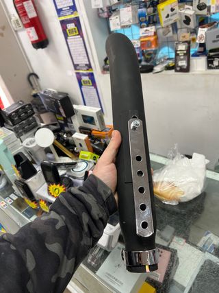 Tubo de escape negro