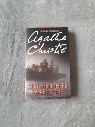 Dos libros de Agatha Christie en inglés