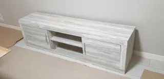 Mueble de comedor madera gris y blanco