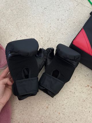 Pack Boxeo: Guantes, vendas y (saco)