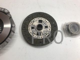 Kit embrague nissan bluebird 2.0D nuevo