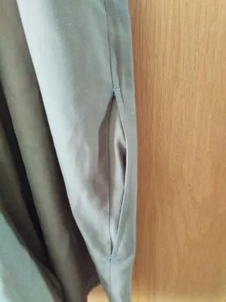 Bermudas verde oliva/marrón con bolsllos y tirante