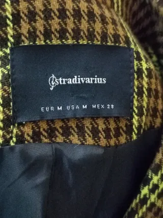 Abrigo Stradivarius Cuadros Talla M