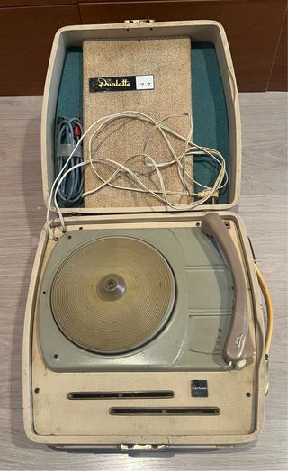 Tocadiscos portátil Vintage Beige y Verde