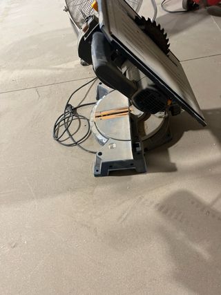 Ingletadora ryobi. etms 1425