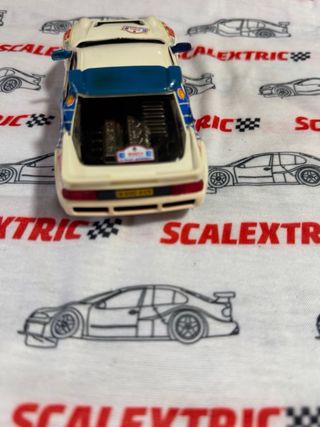Scalextric Ford RS200 EXIN con luz
