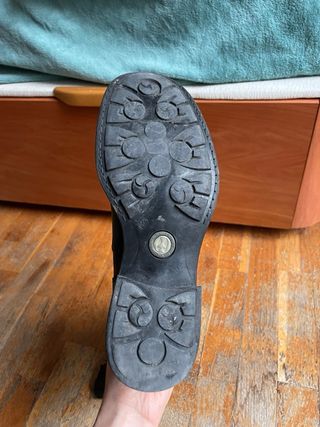 Botas altas de piel negras