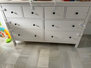 Cómoda Hemnes Ikea 8 cajones Blanca