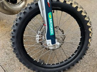 Husqvarna TE 300 Enduro Moto