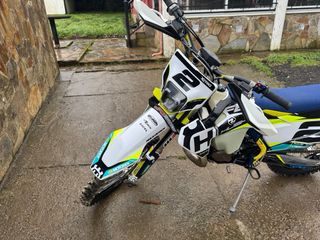 Husqvarna TE 300 Enduro Moto