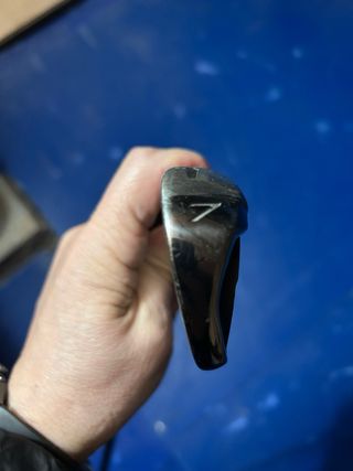 Bolsa de golf Cobra y palos TaylorMade M2