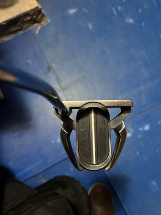 Bolsa de golf Cobra y palos TaylorMade M2