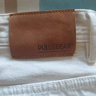Pantalón corto blanco Pull&Bear