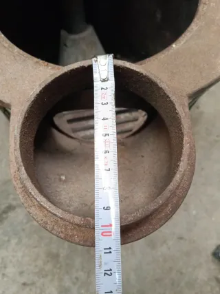 Estufa de leña metálica