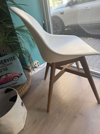 Silla blanca Ikea