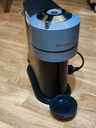 Cafetera Nespresso Vertuo DeLonghi