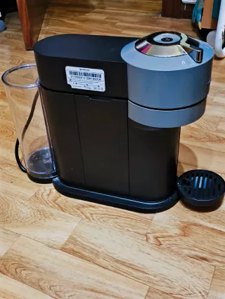 Cafetera Nespresso Vertuo DeLonghi