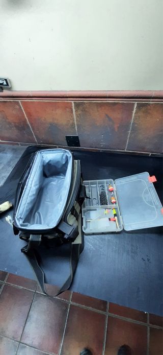 Lote de Pesca Caña y Carrete