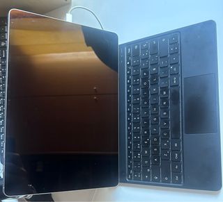 Samsung Galaxy Tab S7 FE con funda