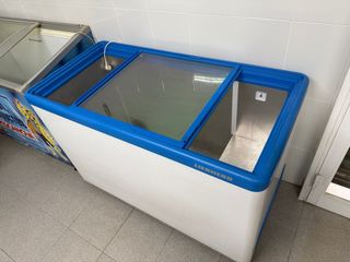 Arcón congelador Liebherr cristalera