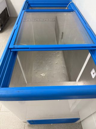 Arcón congelador Liebherr cristalera