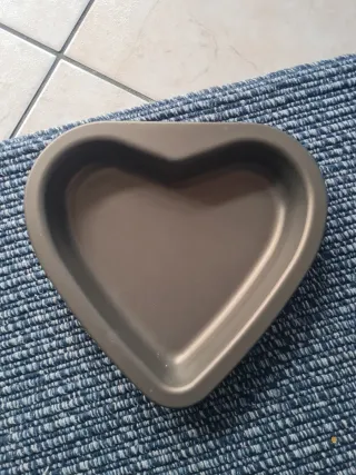 Tortiera a forma di cuore