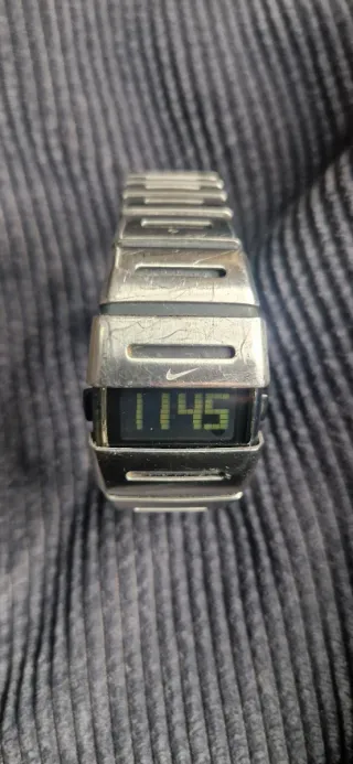 Reloj Digital Nike D-Line