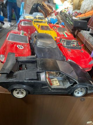 18 modellini auto pressofuse 1/18 burago