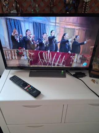 Smart TV Toshiba Negra 24 pugadas