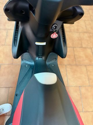 Yamaha Aerox 50cc. De serie, muy cuidada.
