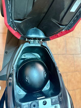 Yamaha Aerox 50cc. De serie, muy cuidada.