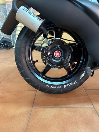 Yamaha Aerox 50cc. De serie, muy cuidada.
