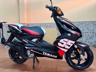 Yamaha Aerox 50cc. De serie, muy cuidada.