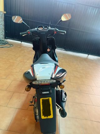Yamaha Aerox 50cc. De serie, muy cuidada.