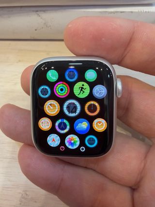 Apple Watch Series 8 Plata/Blanco Bateria 97%