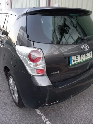 Toyota Verso 2012