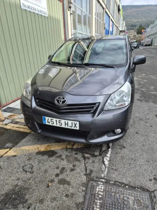 Toyota Verso 2012