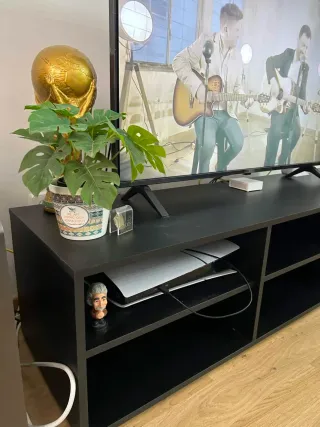 Mueble TV negro