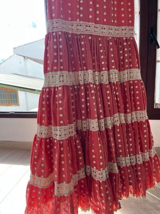 Vestido Flamenca Coral con Bodoques