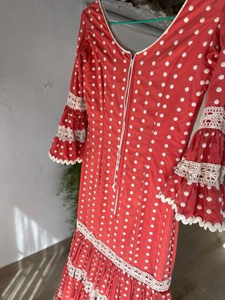 Vestido Flamenca Coral con Bodoques